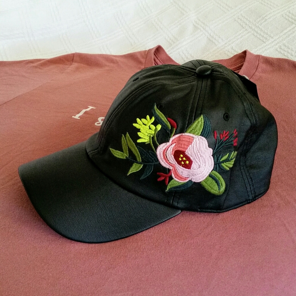 David & Young Pleather Floral Cap